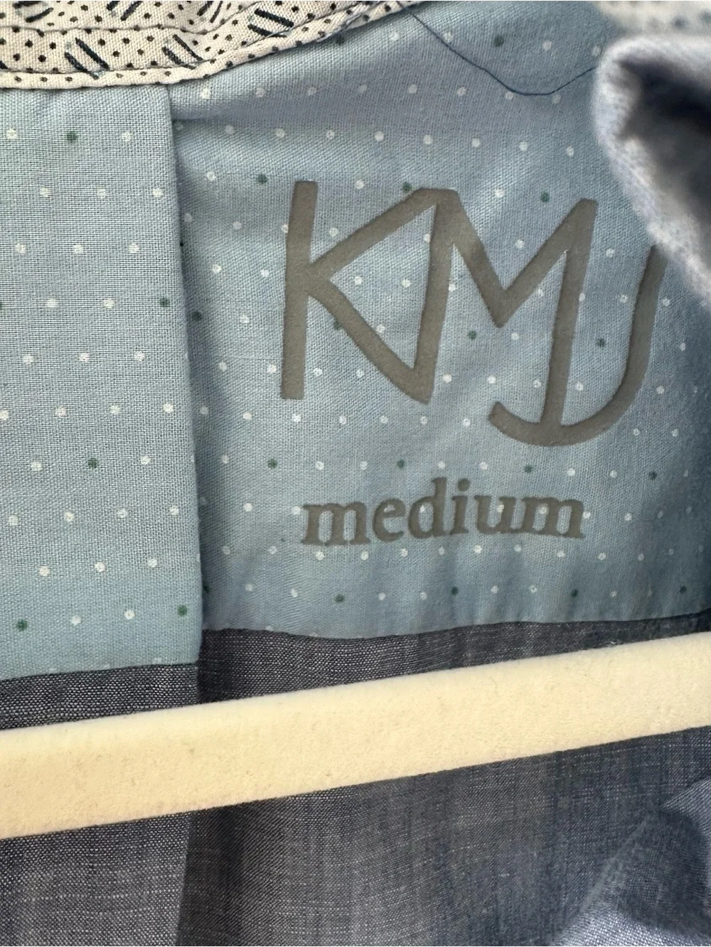 KMJ QUARANTINI BUTTON-UP Ruffle Button Down Shirt Blue SZ M - Picture 2 of 4